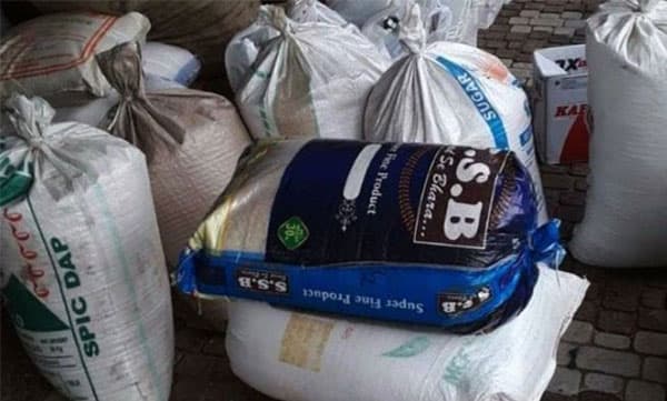 ഉച്ചക്കഞ്ഞിക്കുള്ള അരി സ്വകാര്യ ഹൈപ്പര്‍മാര്‍ക്കറ്റില്‍ വില്‍ക്കാന്‍ ശ്രമം; പ്രധാന അധ്യാപകന്‍ ഉള്‍പ്പെടെ മൂന്ന് അധ്യാപകര്‍ക്ക് സസ്‌പെന്‍ഷന്‍