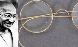 ഗാന്ധിജിയുടെ കണ്ണട 2.5 കോടി രൂപയ്ക്കു ലേലത്തില്‍ വിറ്റു... വാങ്ങിയത് അമേരിക്കക്കാരന്‍