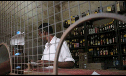 മദ്യവില്‍പ്പന കുത്തനെ കുറഞ്ഞു; ആപ്പ് വന്നത് പ്രതിസന്ധി രൂക്ഷമാക്കിയെന്നു ജീവനക്കാര്‍ 