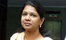 ഔദ്യോഗിക പരിപാടികള്‍ ഇംഗ്ലീഷില്‍ നടത്തണം; ആയുഷ് മന്ത്രിക്ക് കനിമൊഴി കത്ത് നല്‍കി