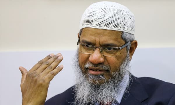 ചെന്നൈ സ്വദേശിനിയെ മതപരിവർത്തനം നടത്തി തട്ടിക്കൊണ്ടു പോയി: സാകിർ നായിക്കിനെതിരെ എൻഐഎ കേസ്