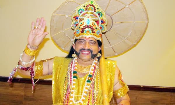 സൗദിയിലെ പ്രവാസഭൂമിയിൽ രണ്ടു പതിറ്റാണ്ടായി മാവേലിയായി അരങ്ങ് വാഴുന്ന പത്തനംതിട്ട സ്വദേശി