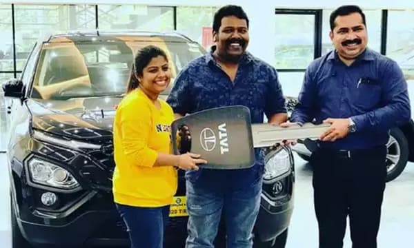 ടാറ്റ ഹാരിയർ ഡാർക്ക് എഡിഷൻ സ്വന്തമാക്കി നോബി