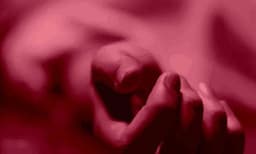 കണ്ണൂരില്‍ മൂന്ന് വയസുകാരി വിഷം കഴിച്ച് മരിച്ചു ; അമ്മയും സഹോദരിയും ഗുരുതരാവസ്ഥയില്‍ 