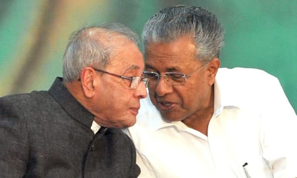 ഇന്ത്യയുടെ യശസ്സ് സാർവ്വദേശീയ തലത്തിൽ ഉയർത്തിപ്പിടിച്ച രാഷ്ട്രതന്ത്രജ്ഞന്‍: പ്രണബിനെ അനുസ്മരിച്ച് മുഖ്യമന്ത്രി