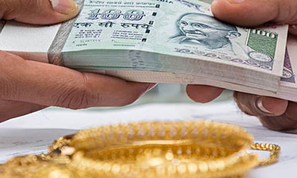 തൂപ്പുകാരനെ കാഷ്യറുടെ ചുമതല നല്‍കി കൗണ്ടറില്‍ ഇരുത്തി; സ്വര്‍ണ പണയത്തിലൂടെയും അക്കൗണ്ട് മൈനസ് ചെയ്തും പ്യൂണ്‍ 60 ലക്ഷം തട്ടി