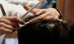 അയിത്തം: വട്ടവടയിലെ ബാര്‍ബര്‍ ഷോപ്പുകളില്‍ ദളിതര്‍ക്ക് പ്രവേശന വിലക്ക് 