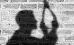 ആത്മഹത്യാനിരക്കില്‍ കൊല്ലം രാജ്യതലസ്ഥാനമായി മാറുന്നു ; കുടുംബപ്രശ്നം മുതല്‍ പ്രണയപരാജയവും കടവും മദ്യപാനവും വരെ കാരണങ്ങള്‍