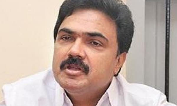 കേരളാ കോണ്‍ഗ്രസ് (എം) ജോസ് വിഭാഗം ഇടതുപക്ഷത്തേക്ക് ; എല്‍.ഡി.എഫില്‍ 10 നിയമസഭാ സീറ്റുകള്‍ വാഗ്ദാനം; സിപിഐയ്ക്കും മാണി സി കാപ്പനും എതിര്‍പ്പ്, പിളര്‍ന്ന് വരുന്നവരെ നോക്കി യുഡിഎഫ്