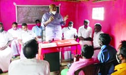 ജാതിവിവേചനത്തില്‍ താടിയും മുടിയും വെട്ടിക്കിട്ടാന്‍ ചക്ലിയ വിഭാഗക്കാര്‍ക്ക് ഇനി പത്തും നാല്‍പ്പതും കിലോമീറ്റര്‍ താണ്ടേണ്ട ; പൊതു ബാര്‍ബര്‍ഷോപ്പ് സ്ഥാപിക്കാനൊരുങ്ങി പഞ്ചായത്ത്