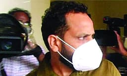 കക്ഷിഭേദമെന്യേ ആര്‍ക്കും സഹായം, ഏതു മുന്നണി ഭരിച്ചാലും സ്വാധീനം ; ഇടനിലക്കാരനായി വാങ്ങുന്നത് വന്‍ കമ്മീഷന്‍ ;  ബിനീഷ് കോടിയേരിയുടെ പണവും സ്വാധീനവും ഉപയോഗിച്ചവര്‍ ഏറെ