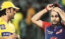 ധോനിയായിരുന്നില്ല, വീരുവിനെയായിരുന്നു സൂപ്പര്‍ കിങ്‌സ് ആദ്യം ക്യാപ്റ്റനാക്കാന്‍ തീരുമാനിച്ചത്