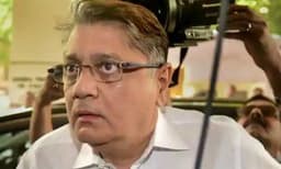 എന്‍ഫോഴ്‌സ്‌മെന്റ് ഡയറക്ടറേറ്റ് അറസ്റ്റുചെയ്ത വ്യവസായി ദീപക് കോച്ചാറിന് കോവിഡ്