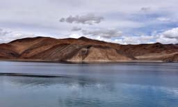 മോസ്‌കോ കൂടിക്കാഴ്ചയ്ക്കു മുന്‍പ് ഇന്ത്യ-ചൈന അതിര്‍ത്തിയില്‍ 200 റൗണ്ട് വരെ വെടിവയ്പുണ്ടായെന്ന് റിപ്പോര്‍ട്ട്