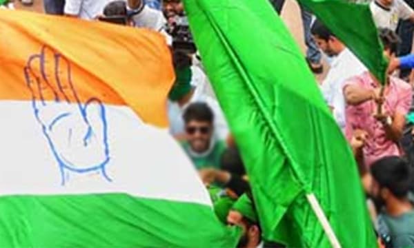 ഖുറാനും ബി.ജെ.പി. ബാന്ധവവും ഉയര്‍ത്തി സിപിഎം ആരോപണം ; പ്രതിരോധിക്കാന്‍ കോണ്‍ഗ്രസ്-മുസ്ലിം ലീഗ് കഠിനപ്രയത്‌നം ; നേതാക്കള്‍ തമ്മില്‍ ചര്‍ച്ച 