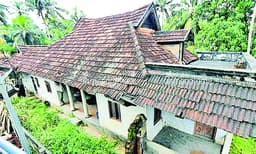 കൂടത്തായിയെ കടത്തിവെട്ടും കൂടത്തില്‍ സംഭവം; നൂറു കോടിയുടെ സ്വത്തുക്കള്‍ പങ്കിട്ടെടുത്ത് കാര്യസ്ഥനും ബന്ധുക്കളും, കരമന കൂടത്തില്‍ ദുരൂഹമരണങ്ങള്‍; മൊഴികള്‍ കളവ്‌, കാര്യസ്‌ഥനെ കുരുക്കാന്‍ അന്വേഷണസംഘം 
