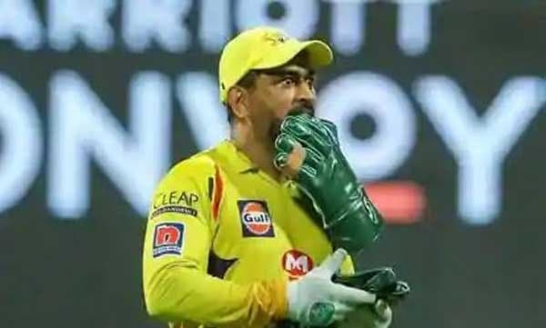 'Captain Cool' looses cool after umpire reverses Curran dismissal