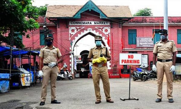 തിരുവനന്തപുരത്ത് കൂടുതല്‍ പോലീസുകാര്‍ക്കും 9 ഫയര്‍ഫോഴ്‍സ് ഉദ്യോഗസ്ഥര്‍ക്കും കൊവിഡ് സ്ഥിരീകരിച്ചു