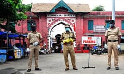 തിരുവനന്തപുരത്ത് കൂടുതല്‍ പോലീസുകാര്‍ക്കും 9 ഫയര്‍ഫോഴ്‍സ് ഉദ്യോഗസ്ഥര്‍ക്കും കൊവിഡ് സ്ഥിരീകരിച്ചു