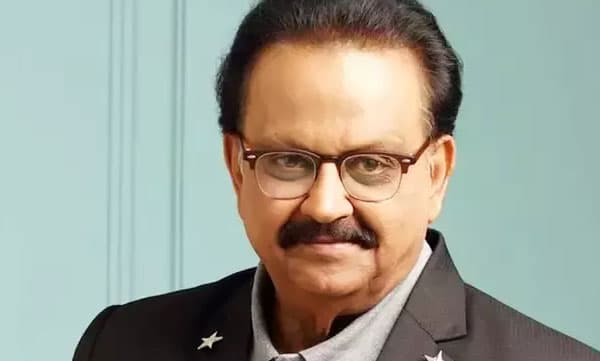 54 വര്‍ഷം 40,000 പാട്ടുകള്‍, വര്‍ഷത്തില്‍ 741 പാട്ടുകള്‍, 12 മണിക്കൂറില്‍ 21 പാട്ടുകള്‍ വരെ പാടി റെക്കോര്‍ഡിട്ട അതുല്യഗായകന്‍