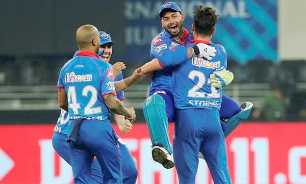 അടുത്ത് മത്സരത്തിന് മുന്‍പെങ്കിലും ചെ​ന്നെയിലെ ബാറ്റ്സ്മാന്‍മാര്‍ കുറച്ച് ഗ്ലൂക്കോസ് കഴിക്കൂ ; പരിഹസിച്ച് ​സെവാഗ് 