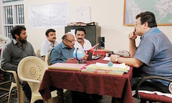 ദൈവമാണ് സിനിമയിലേക്കുള്ള  പ്രമോഷൻ തന്നത്  : മോഹൻ അയിരൂർ 