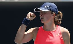 ഫ്രഞ്ച് ഓപ്പൺ : ലോക രണ്ടാം നമ്പർ താരം സിമോണ ഹാലെപ്പിനെ പരാജയപ്പെടുത്തി പത്തൊമ്പതുകാരി