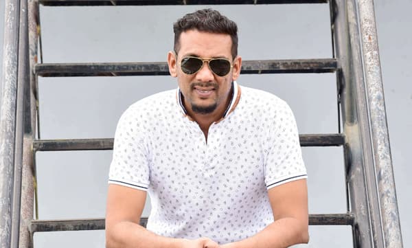 ഫെമിനിസ്റ്റ് ആകൂ, ഫെമിനിച്ചി ആകല്ലേയെന്ന് സാബുമോൻ, വെെറലായി കുറിപ്പ്