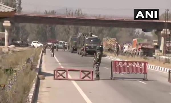 ജമ്മു കശ്മീരിലുണ്ടായ ഭീകരാക്രമണത്തില്‍ രണ്ട് സി.ആര്‍.പി.എഫ് ജവാന്‍മാര്‍ക്ക് വീരമൃത്യൂ