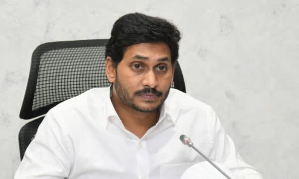 വൈ.എസ്.ആര്‍ കോണ്‍ഗ്രസ് എന്‍.ഡി.എയിലേക്കെന്ന് സൂചന; ജഗന്‍ ഡല്‍ഹിയില്‍