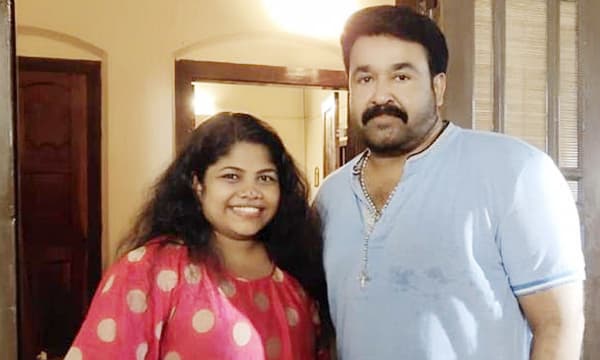 മോഹൻലാലിനൊപ്പം രശ്മി അനിൽ