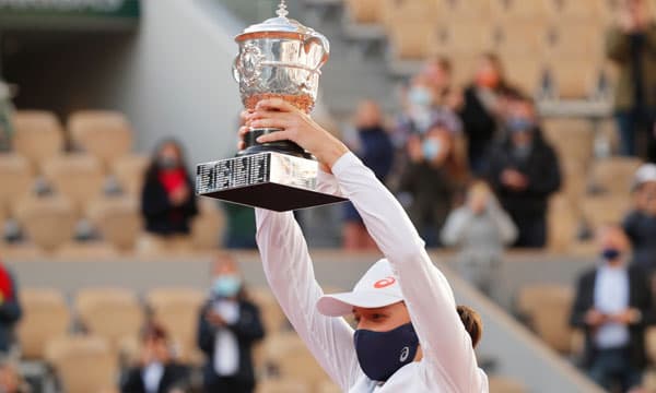 യെസ്, 19 കാരി സ്യാംതെക് ചരിത്രം കുറിച്ചു: ഫ്രഞ്ച് ഓപ്പണ്‍ കിരീടമുയര്‍ത്തി ആദ്യ പോളിഷ് വനിത