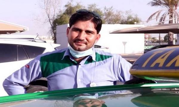  ഈ പാകിസ്താന്‍കാരന്‍ മലയാളവും സംസാരിക്കും ; ഹസന്‍ സയീദിന്റെ ടാക്‌സിയില്‍ യാത്രക്കാര്‍ മുഷിയാറേയില്ല