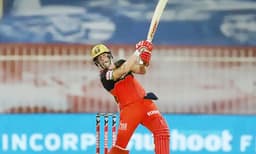 ഇതെന്തു സാധനം , ഐ.പി.എല്ലില്‍ 3000 റണ്‍ പിന്നിട്ട്‌ ഡിവിലിയേഴ്‌സ്- കോഹ്ലി സഖ്യം 