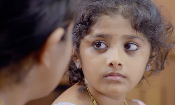 'ത്രു ഹെർ ഐസ്': സ്ത്രീ, ബാലിക പീഡനത്തിനെതിരെ ഒരു ചിത്രം