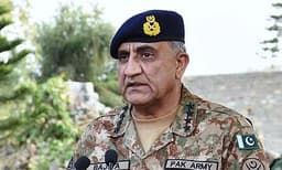 കശ്മീരില്‍ ആക്രമണം നടത്താന്‍ പിന്തുണയും പണവും ; പാക് സൈന്യം തീവ്രവാദി സംഘടനാ നേതാക്കളുടെ യോഗം വിളിച്ചു 