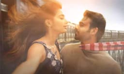 പ്രഭാസ് നായകനായെത്തുന്ന രാധേശ്യാമിന്റെ മോഷൻ പോസ്റ്റര്‍ പുറത്തിറക്കി