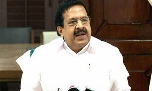 ഹത്രാസും വാളയാറും തമ്മില്‍ വ്യത്യാസമില്ല; യു.ഡി.എഫ് അധികാരത്തില്‍ വന്നാല്‍ ഉത്തരവാദികളായ ഉദ്യോഗസ്ഥര്‍ സര്‍വീസിലുണ്ടാവില്ല: ചെന്നിത്തല
