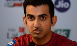 രാജസ്ഥാന്‍ റോയല്‍സ് ടീമില്‍ നിന്ന് ക്യാപ്റ്റന്‍ സ്റ്റീവ് സ്മിത്ത് മാറി നില്‍ക്കണം ; ഗംഭീര്‍ 