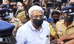 വിശ്വസ്തന്‍, വഞ്ചകന്‍ പിന്നെ അറസ്റ്റ്; സ്വപ്‌നതുല്യമായിരുന്നു അധികാരശ്രേണിയില്‍ ദുഃസ്വപ്നം പോലെ ശിവശങ്കറിന്റെ വീഴ്ച 