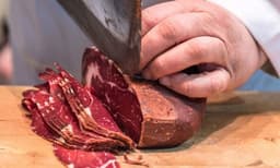 മാംസത്തിനായി മൃഗങ്ങളെ വളര്‍ത്തേണ്ട... ഇറച്ചിയൊക്കെ ഇനി അന്തരീക്ഷത്തില്‍ നിന്ന്...