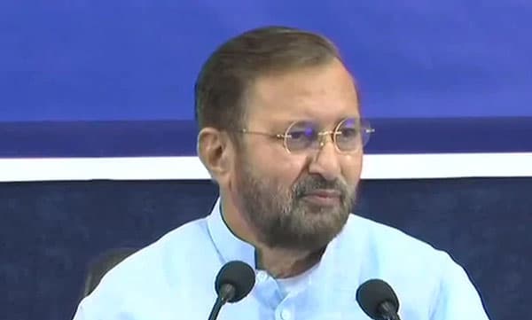 പുല്‍വാമ ഭീകരാക്രമണം: പാക് മന്ത്രിയുടെ വെളിപ്പെടുത്തലില്‍ കോണ്‍ഗ്രസ് മാപ്പ് പറയണമെന്ന് പ്രകാശ് ജാവദേക്കര്‍

