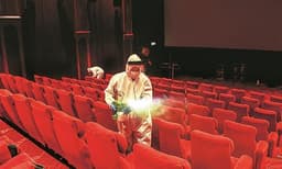 തീയേറ്റര്‍ തുറക്കാനൊരുങ്ങി തമിഴ്നാട് ; ടിക്കറ്റ് നല്‍കുക 50 ശതമാനം സീറ്റുകളിലേക്ക് 