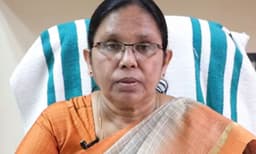 സ്ത്രീ വിരുദ്ധ നിലപാട് മനസില്‍ വച്ചുസൂക്ഷിക്കുന്നത് അപകടകരം: മുല്ലപ്പള്ളിക്കെതിരെ ശൈലജ ടീച്ചര്‍
