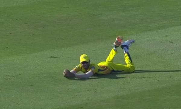 ഗെയ്‌ക്‌വാദിന്റെ സൂപ്പര്‍ ക്യാച്ച് ; ഫീല്‍ഡിംഗിലും സ്പാര്‍ക്കു​ണ്ടെന്ന് തെളിയിച്ച് താരം ; വീഡിയോ 