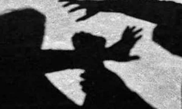 വായ്പ കിട്ടിയില്ല; തൃശ്ശൂരിൽ ബാങ്ക് മാനേജരെ തലയ്ക്കടിച്ചു കൊലപ്പെടുത്താൻ ശ്രമിച്ചയാളെ അറസ്റ്റ് ചെയ്തു 