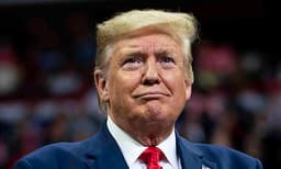 ട്രംപ് പരാജയം അറിഞ്ഞ നിമിഷങ്ങള്‍...ദേഷ്യം നിരാശയ്ക്കു വഴിമാറി; കുനിഞ്ഞ ശിരസുമായി മടക്കം ; ''നിങ്ങള്‍ പരാജയപ്പെട്ടു, നമ്മളെല്ലാം വിജയിച്ചു'' പരിഹാസവുമായി ഡെമോക്രാറ്റുകള്‍ ; ഇനി നഷ്ടം മെലാനിയ?