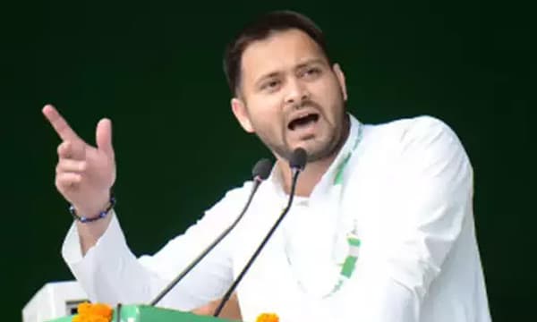 ബീഹാറിന്റെ ഭരണം പിടിക്കാന്‍ അരക്കൈ നോക്കി ആര്‍ജെഡിയും ; മഹാസഖ്യത്തില്‍ നിന്നും പുറത്തു പോയവരെ തിരിച്ചുപിടിക്കാന്‍ ശ്രമം