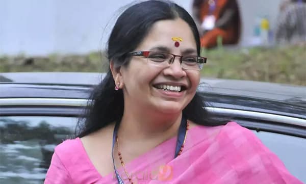 അപവാദ പ്രചരണം: ശാന്തിവിള ദിനേശിനെതിരെ ഭാഗ്യലക്ഷ്മി മുഖ്യമന്ത്രിക്ക് പരാതി നല്‍കി