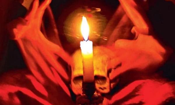 ആണ്‍കുട്ടിയുണ്ടാകാന്‍ മകളെ ബലി നല്‍കണമെന്ന് മന്ത്രവാദി: ആറുവയസുകാരിയെ കഴുത്തറത്ത് കൊന്ന് അച്ഛന്റെ അരുംക്രൂരത!